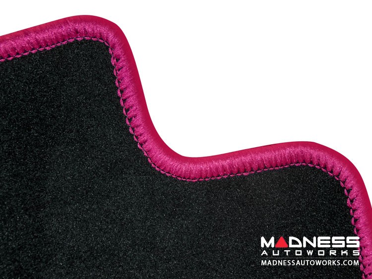smart fortwo Custom Floor Mats + Cargo Area Mat - 453 model - LUXUS - Pink Binding w/ smart silhouette
