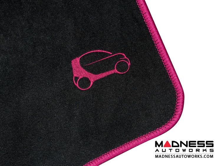 smart fortwo Custom Floor Mats + Cargo Area Mat - 453 model - LUXUS - Pink Binding w/ smart silhouette