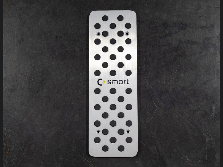 smart fortwo Pedal Set + Footrest - smart Logo - 451 model