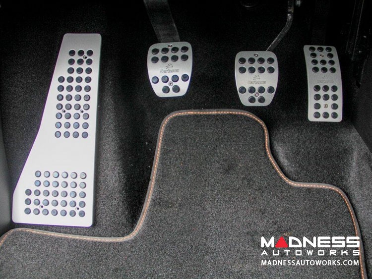smart fortwo Foot Rest - 453 - Carlsson