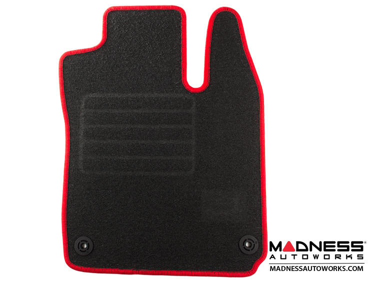 2-Piece Universal Car Floor Mats For Smart For Two (2004+) – Black & Red Carpet, UK Made